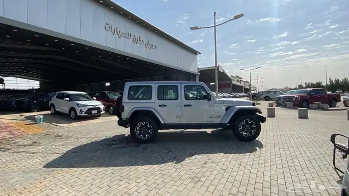 رانجللر صحارى 4ابواب 2024 اصفار 3