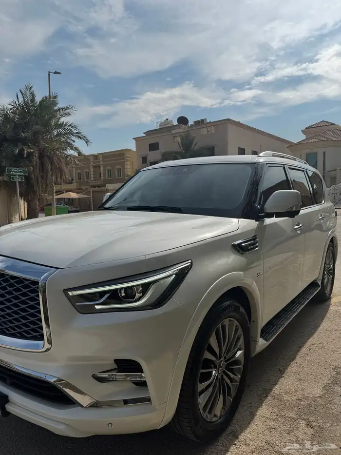 إنفنيتي QX80 2020 مخزن شبه جديد 17