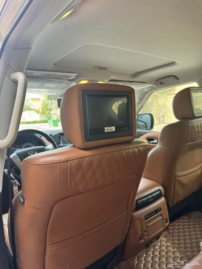 إنفنيتي QX80 2020 مخزن شبه جديد 6