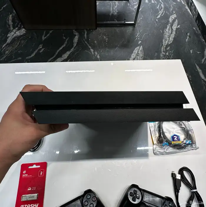 سوني 4 مهكر 2 تيرا مع 83 لعبة 2