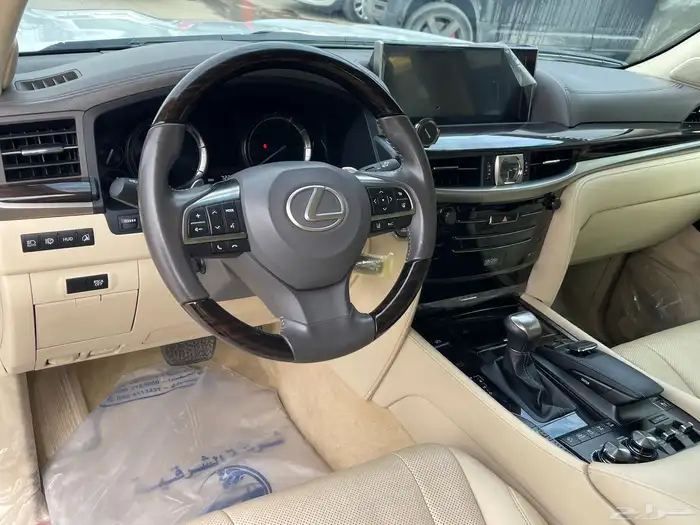 للبيع لكزس 2019 فل كامل 450d ديزل سعودي نظيف 10