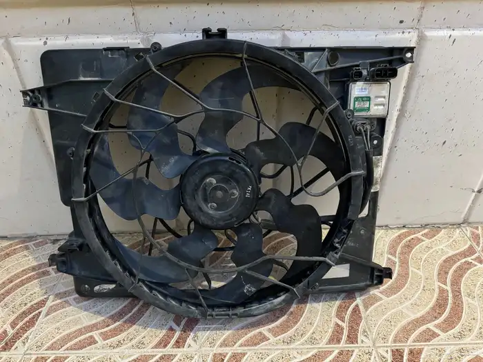 مروحة تبريد هونداي جينسس 2015-2019 0