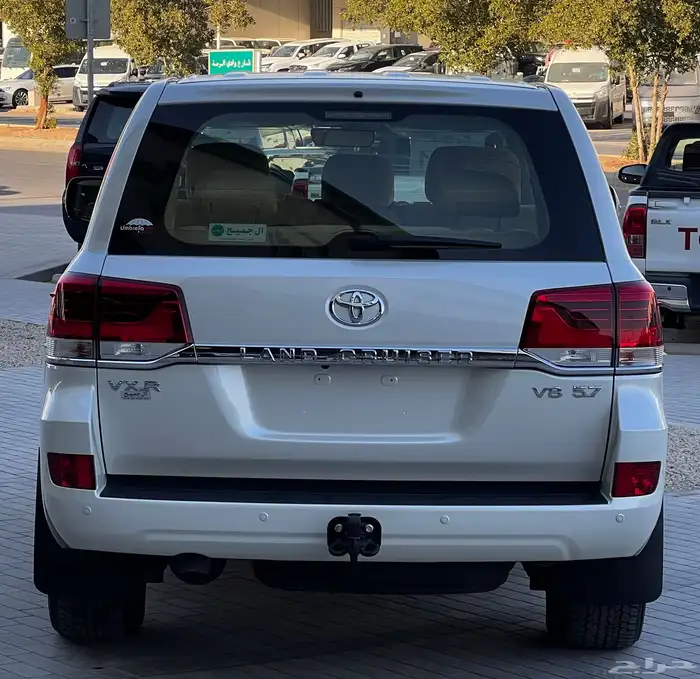 تويوتا في اكس ار 2021 ماشي 27 الف 14