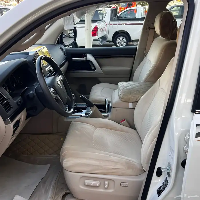 تويوتا في اكس ار 2021 ماشي 27 الف 5