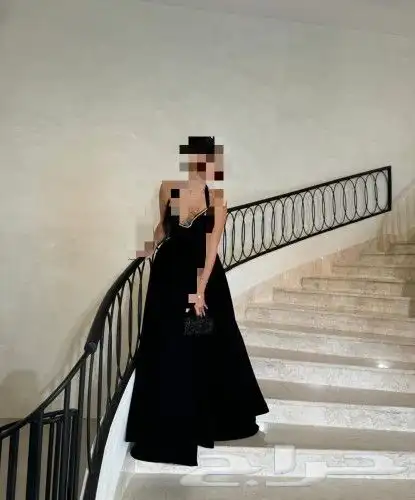 تشكيلة واسعه من فساتين المخمل و فساتين المناسبات و سهرات 5