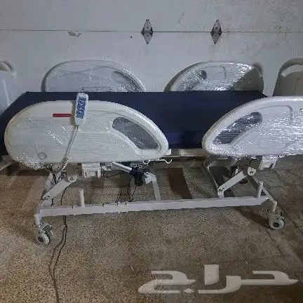 سرير طبي كهربائي فرشه 10حركات معا المرتبه 3