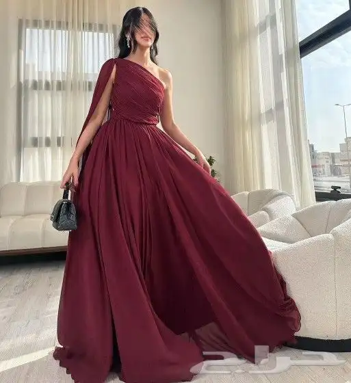 تشكيلة واسعه من فساتين المخمل و فساتين المناسبات و سهرات 33