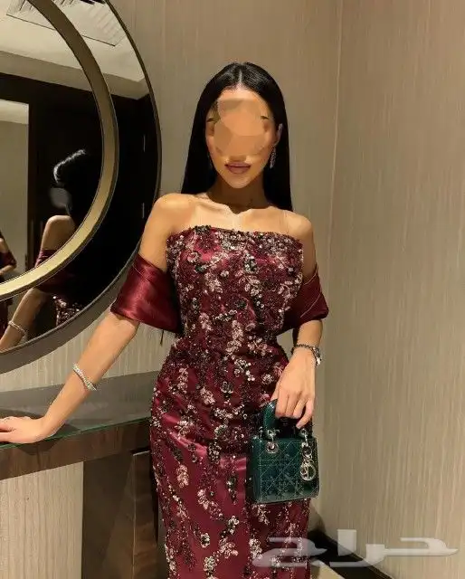 تشكيلة واسعه من فساتين المخمل و فساتين المناسبات و سهرات 34