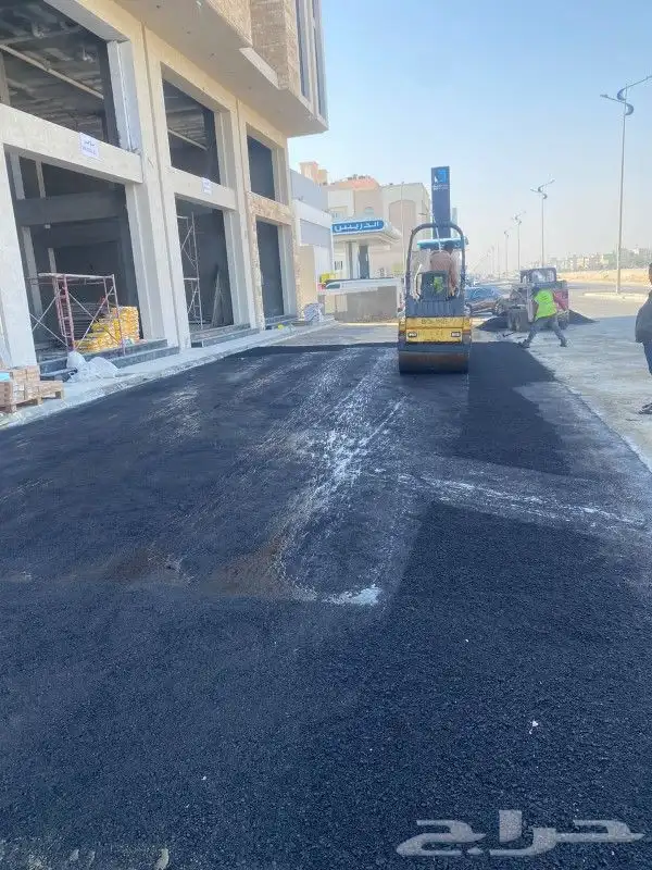 عمل ازفلت أسفلت وتخطيط الطرق 2