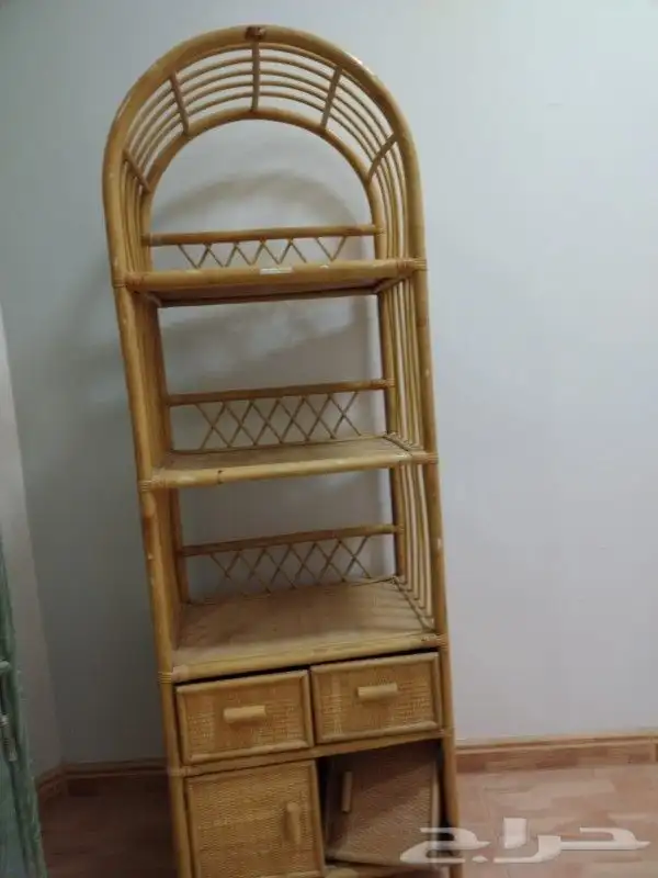 دولاب مغسلة صحون لحاف حذاء رسيفرات كاسات طاولاتشمعدانات 0