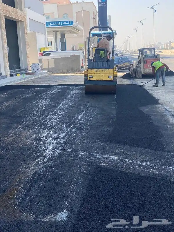 عمل ازفلت أسفلت وتخطيط الطرق 5