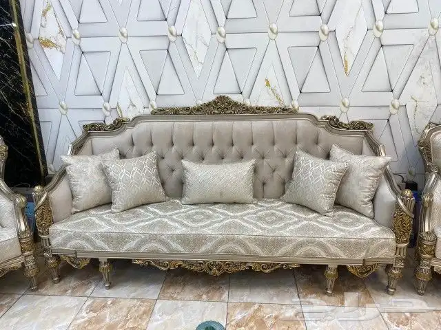 تفاصيل الأريكة الأمريكية 1