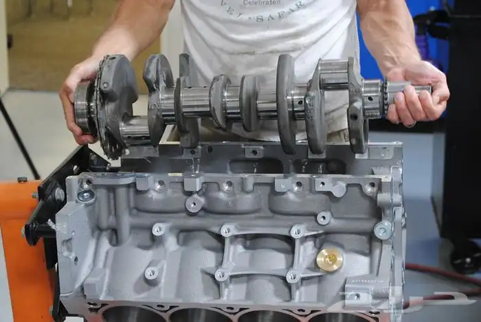 جدد لون سيارتك بلون وكاله وشغل فرن وضمان ذهبي 21