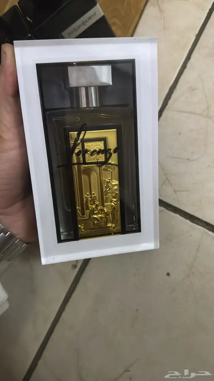 عطورت مطار اصليه بدون كرتون سعرنا بربع قيمه 0