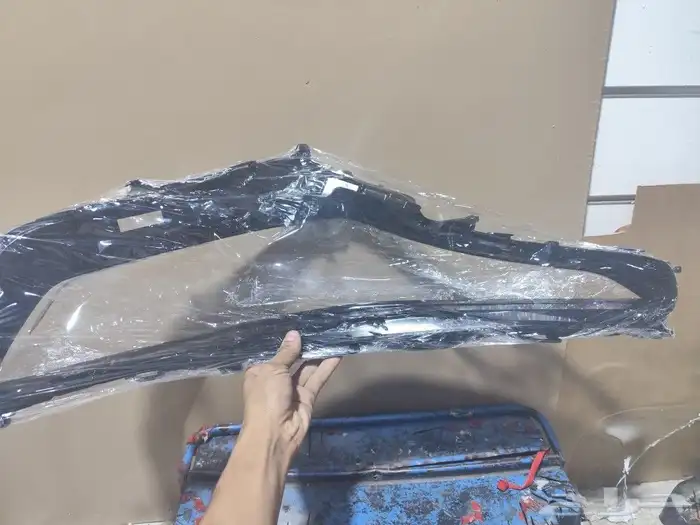 يتوفر لدينا قزازه شمعه تويوتا هيلندر 2024 2
