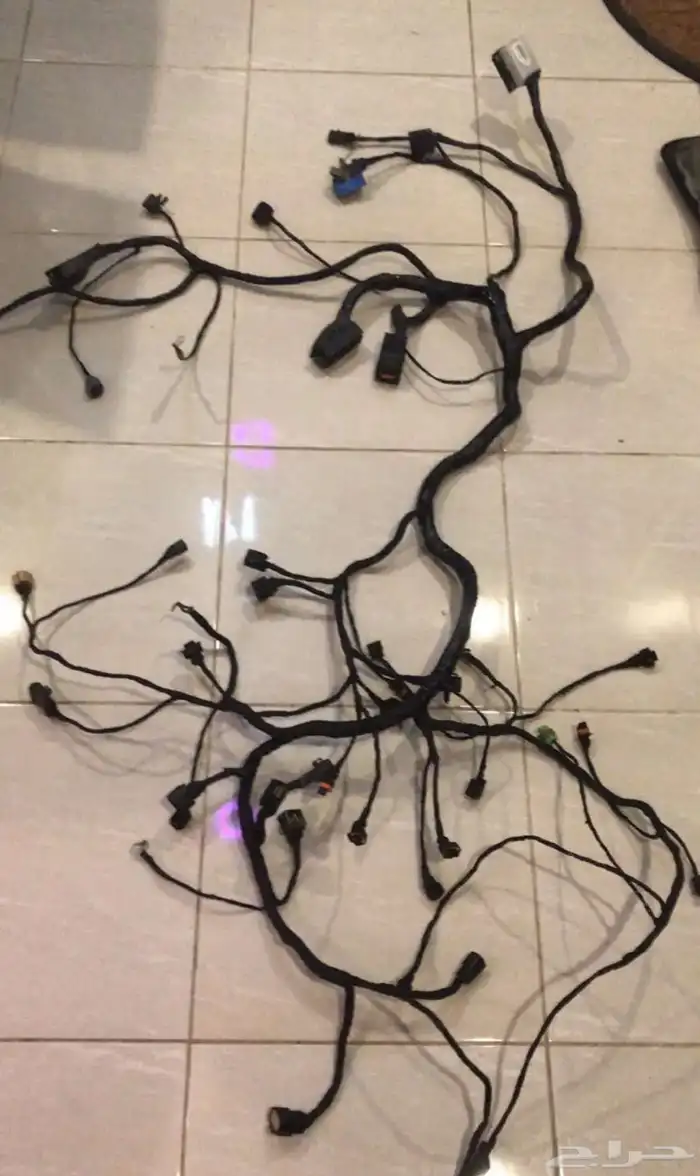 اصلاح جميع انواع علب الفيوزات وضفاير السيارات 5