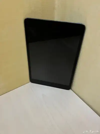 3 مني آيباد مستعمل نظيف 1