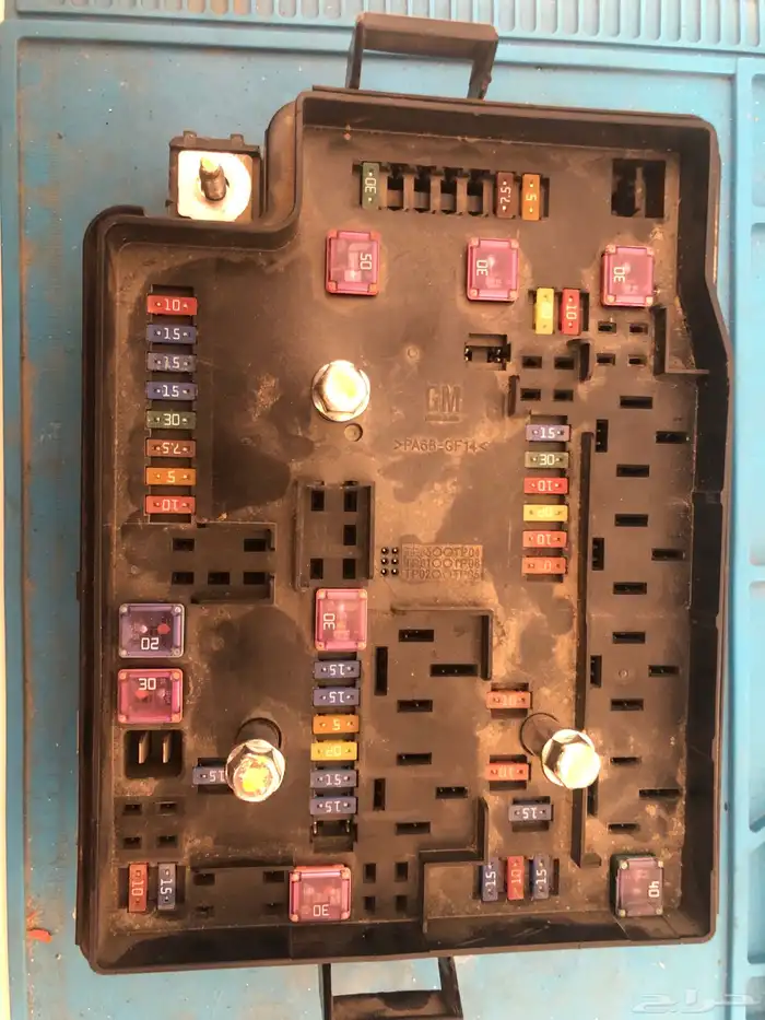 اصلاح جميع انواع علب الفيوزات وضفاير السيارات 17