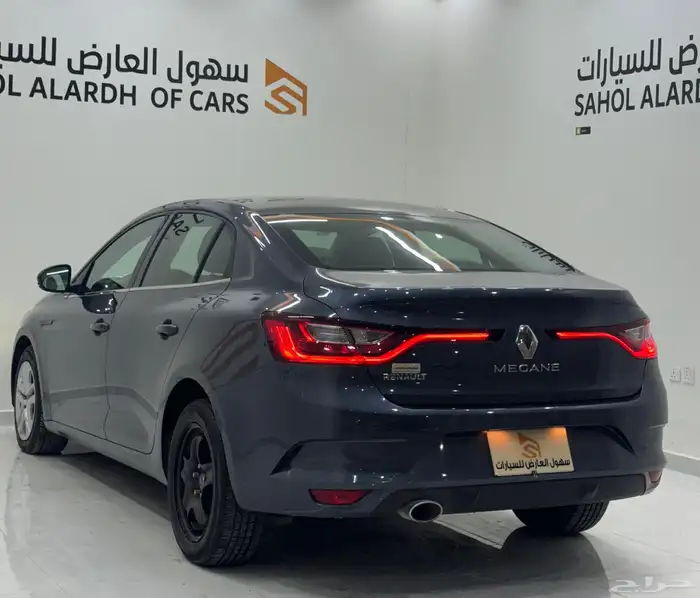 رينو ميقان (2021) 11