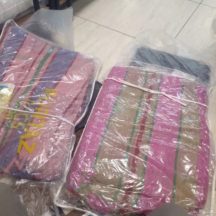 بطانيات ابو طاووس 0