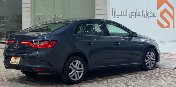 رينو ميقان (2021) 9