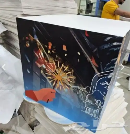 طباعة وتنفيذ وتفصيل دروع مكاتب وتفصيل كرستال حسب الطالب 27