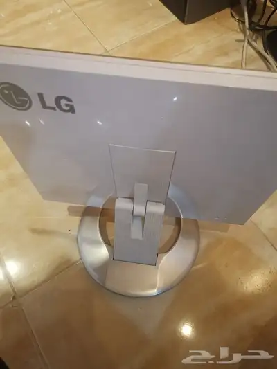 LG computer screen 1