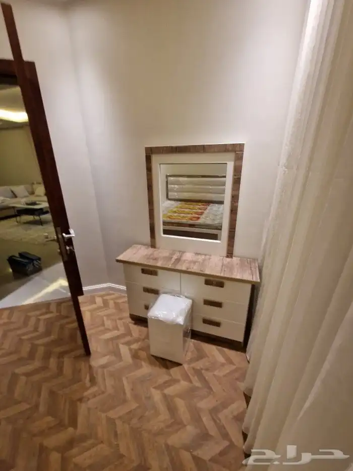 غرف نوم وطني جديده مكونه من ست قطع التوصيل فوري 1300 2