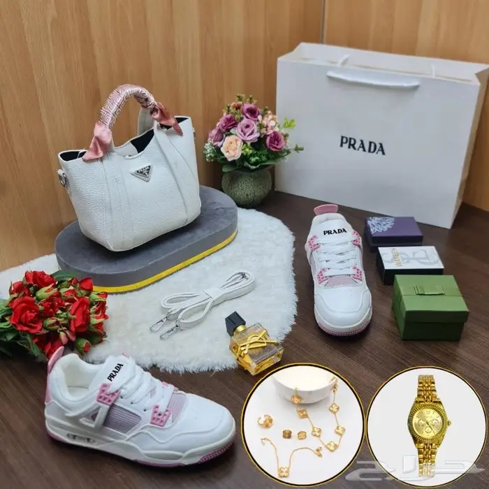 شنط راقيه ماركة برادا 4