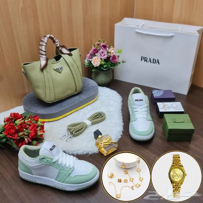 شنط راقيه ماركة برادا 5