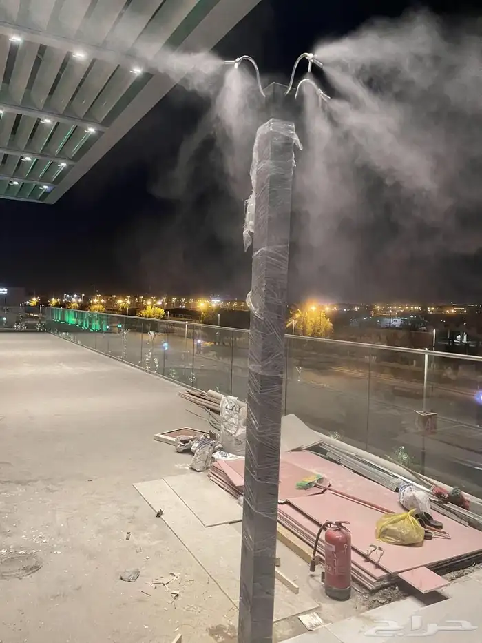 ضباب ورذاذ للتبريد ويعطي الاجواء المناسبه لك 1