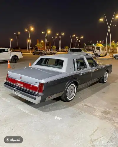 لنكولن تاون كار سقنتشر للبيع 3