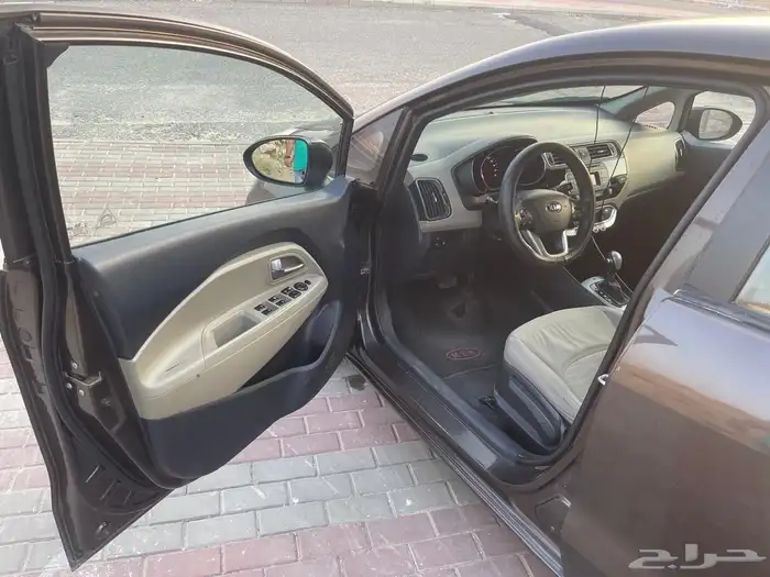 كيا ريو هاتش باك 2016 نص فل 4