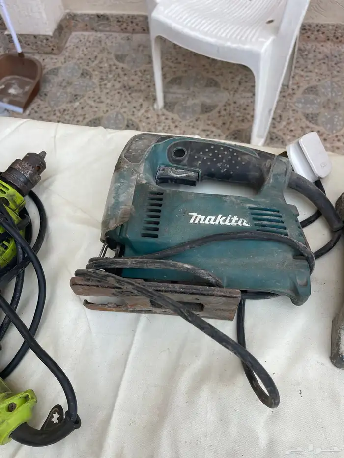 معدات وعدد 10