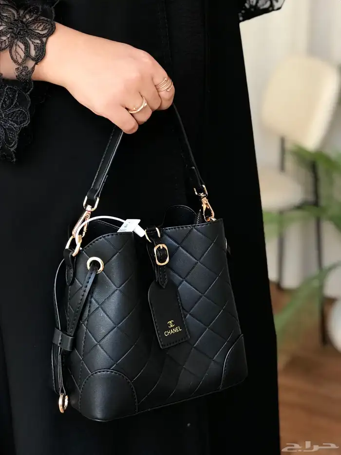 شنط ماركات درجه اولى 37