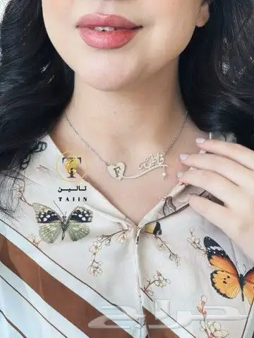 حلق مطلي بالذهب متوفر باللونين تصميم انيق 7