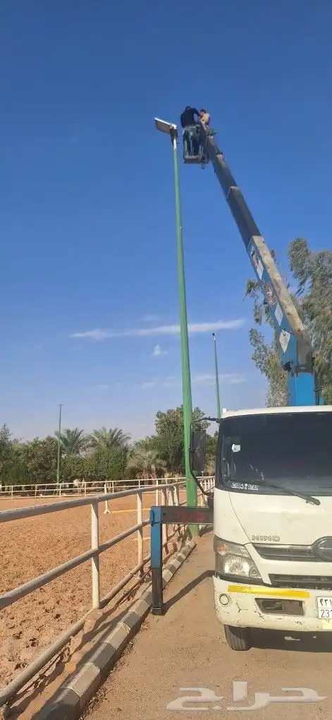 فور كلفت وكرينات ومان لفت وسيزر لفت للإيجار اليومي والشهري 1