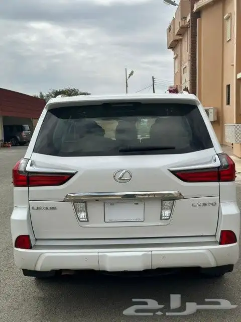 لكزس LX 570 2016 4