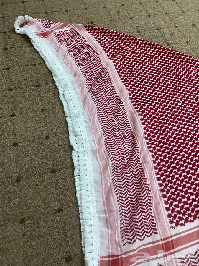 شماغ ملكي مهدب 2