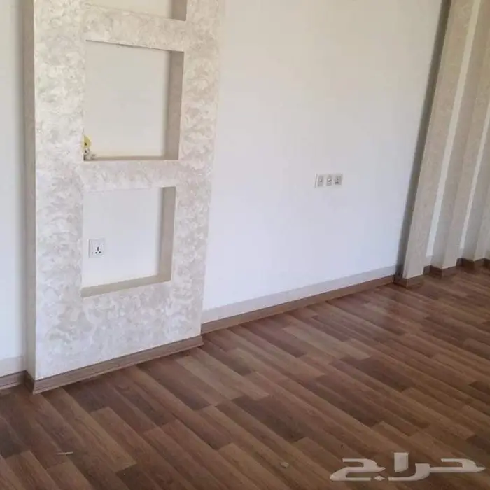 باركيه خشبي عادي - هرمي متعدد الصناعات -باركيه spc ضد الماء 6