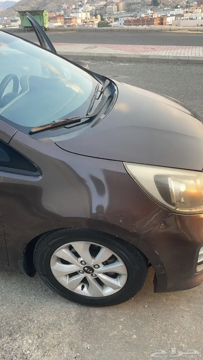 كيا ريو هاتش باك 2016 نص فل 10