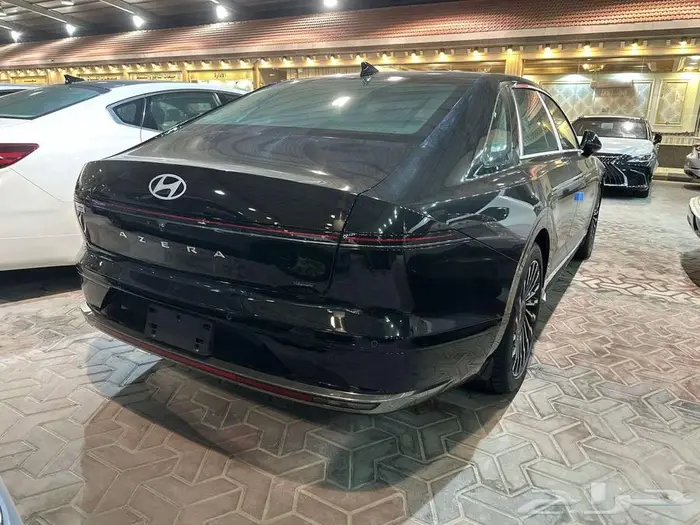 هيونداي ازيرا كاليجرافي 2025 2