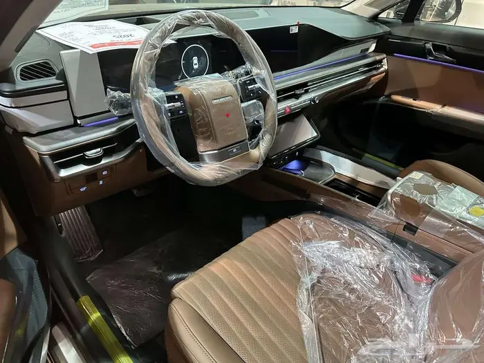 هيونداي ازيرا كاليجرافي 2025 7