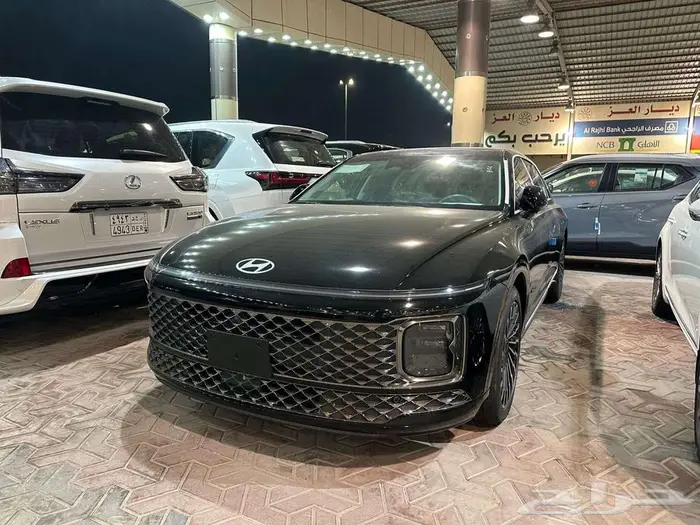 هيونداي ازيرا كاليجرافي 2025 1