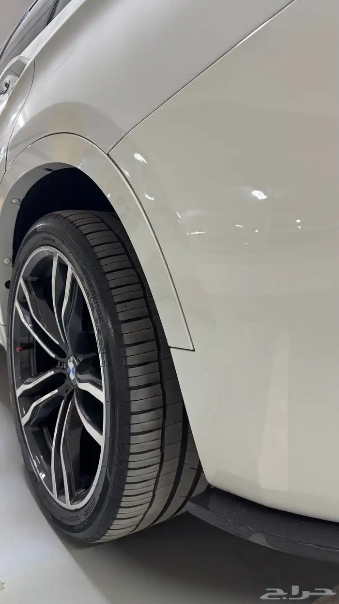 نظيف ومخزن ونادر جدا BMW X6M 2017 10