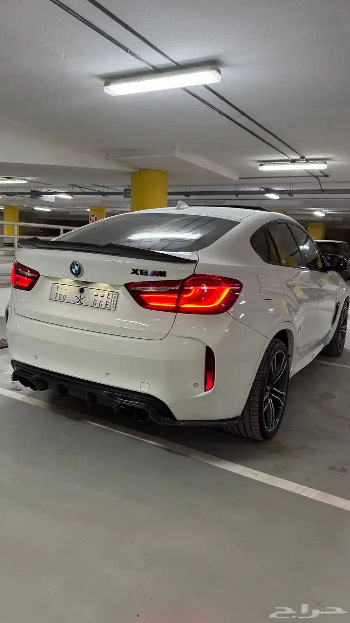 نظيف ومخزن ونادر جدا BMW X6M 2017 5