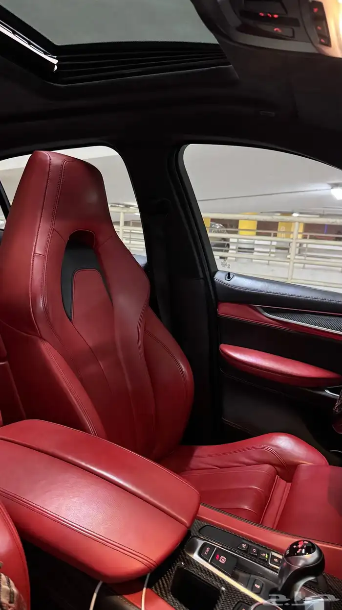 نظيف ومخزن ونادر جدا BMW X6M 2017 15