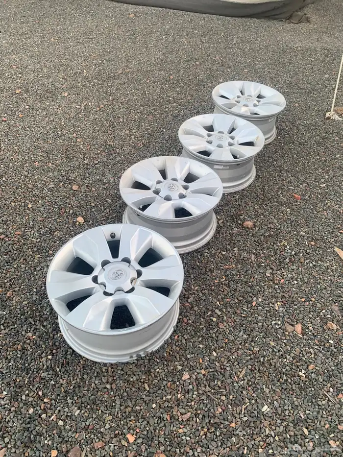 جنوط هايلوكس دبل 16 فطيمي 2