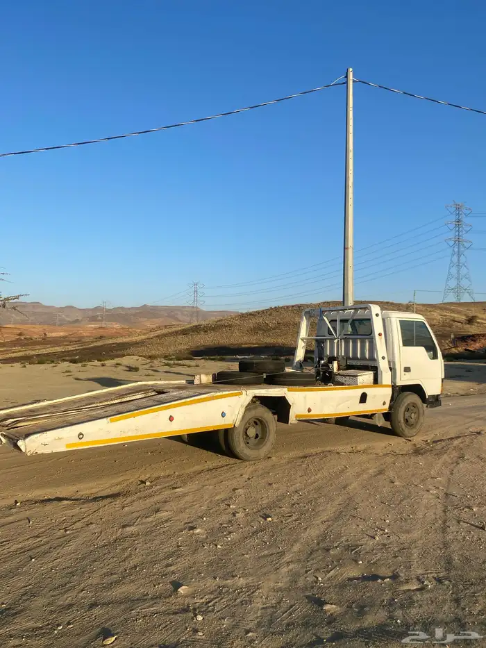 للبيع صطحه الموديل 92 مكينه وقير شرط 3