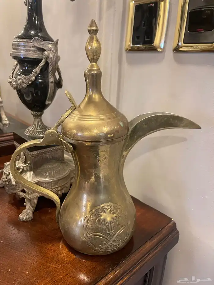 دلة رسلان شعار المملكة 0